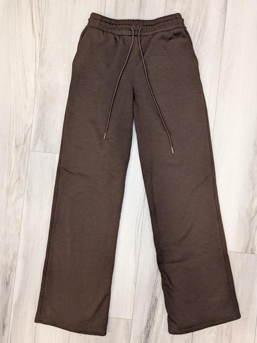 iris Women's Brown Wide-Leg Drawstring Sweatpants